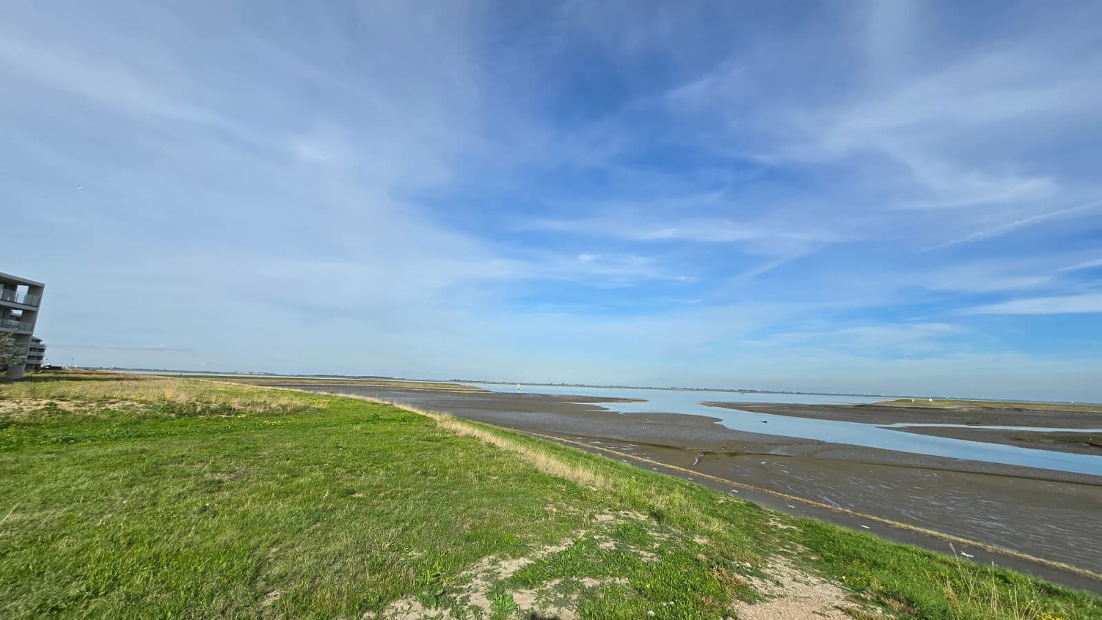 Schorren en slikken van de Westerschelde voor de deur